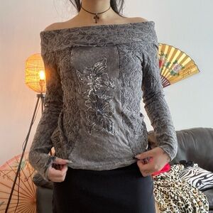 TRICOTTO GREY FLORAL OFF THE SHOULDER LONG SLEEVE TOP SIZE SMALL
